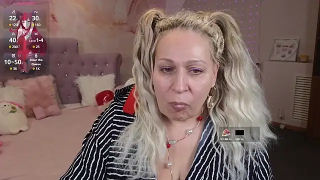 Snapshot of Penelope_Pinky chatting on 02/10/25, 05:30 Penelope Pinky online show from 02/10/25, 05:30