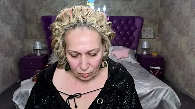 Snapshot of Penelope_Pinky chatting on 02/22/25, 02:30 Penelope Pinky online show from 02/22/25, 02:30