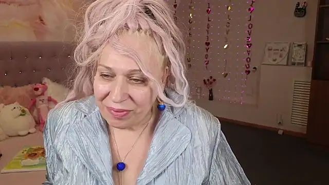 Snapshot of Penelope_Pinky chatting on 02/26/25, 05:39 Penelope Pinky online show from 02/26/25, 05:39