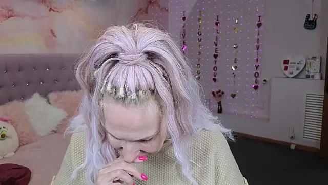 Snapshot of Penelope_Pinky chatting on 03/14/25, 05:35 Penelope Pinky online show from 03/14/25, 05:35