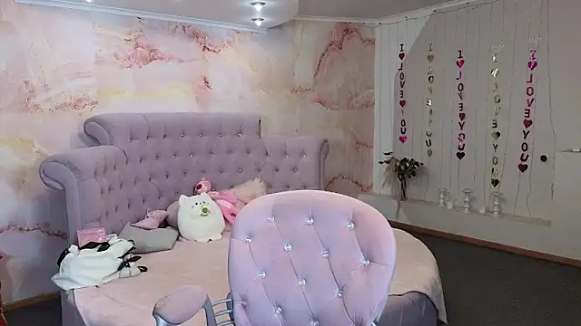 Snapshot of Penelope_Pinky chatting on 09/10/25, 02:44 Penelope Pinky online show from 09/10/25, 02:44