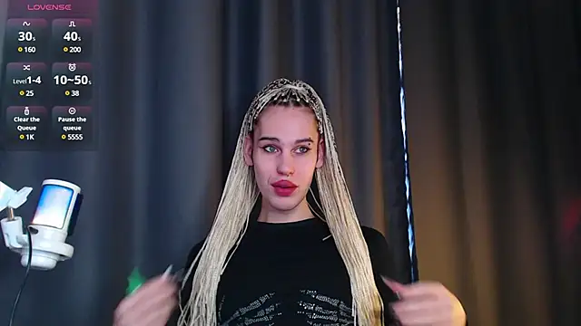 Snapshot of Cassie_Bae chatting on 03/22/25, 06:22 Cassie Bae online show from 03/22/25, 06:22