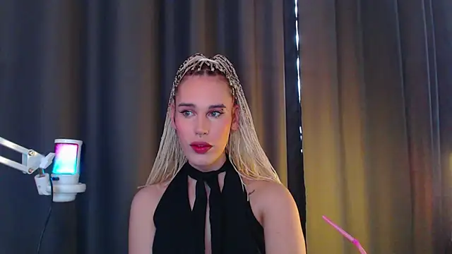 Snapshot of Cassie_Bae chatting on 03/23/25, 07:09 Cassie Bae online show from 03/23/25, 07:09