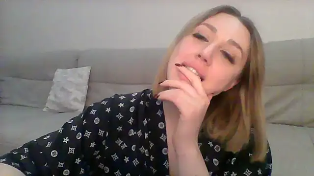 Snapshot of VickyLove047 chatting on 02/07/25, 09:58 VickyLove047 online show from 02/07/25, 09:58