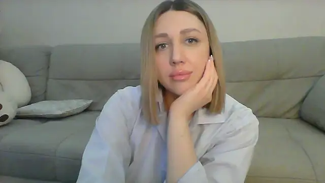 Snapshot of VickyLove047 chatting on 02/19/25, 06:00 VickyLove047 online show from 02/19/25, 06:00