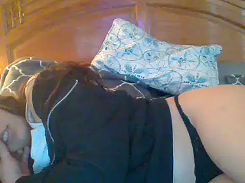 Snapshot of tendertormentt chatting on 02/23/25, 10:31 tendertormentt online show from 02/23/25, 10:31