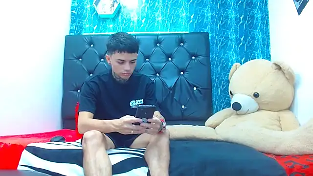 exotic hot couple online show from 01/30/25, 12:07