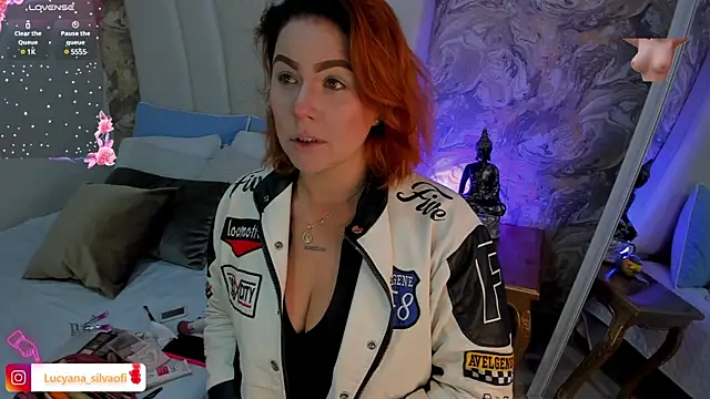 LucyanaSilva online show from 02/13/25, 01:05