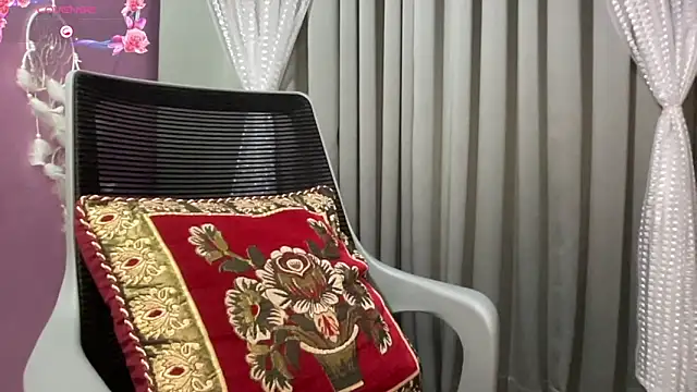 fairyC for u online show from 10/31/25, 08:04