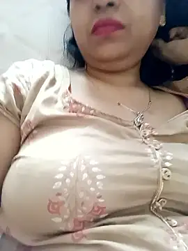 sunita-doll online show from 09/14/25, 12:15