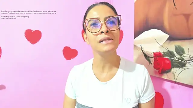 miss--flora online show from 02/20/25, 06:35