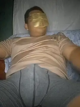 Snapshot of NELF_ALCANTARA98 chatting on 09/22/25, 04:47 NELF ALCANTARA98 online show from 09/22/25, 04:47