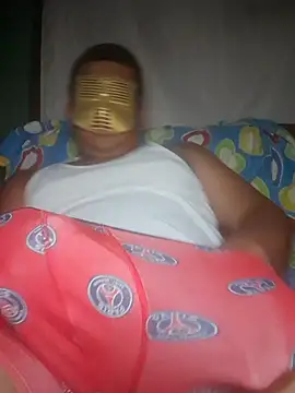 Snapshot of NELF_ALCANTARA98 chatting on 10/15/25, 08:25 NELF ALCANTARA98 online show from 10/15/25, 08:25