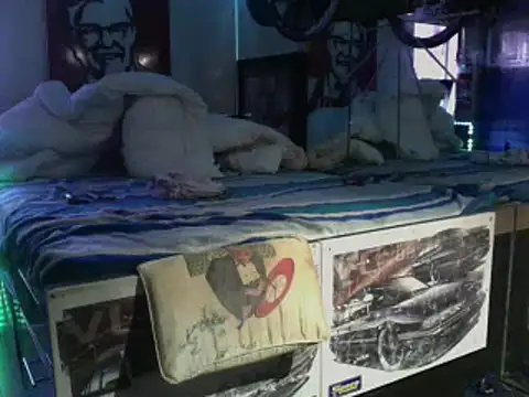 Snapshot of kinkycdslutsv chatting on 03/09/25, 11:46 kinkycdslutsv online show from 03/09/25, 11:46