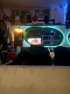 Snapshot of kinkycdslutsv chatting on 10/02/25, 07:21 kinkycdslutsv online show from 10/02/25, 07:21