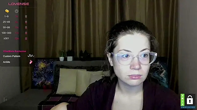 Snapshot of Alicia_redfollow chatting on 10/07/25, 11:07 Alicia redfollow online show from 10/07/25, 11:07