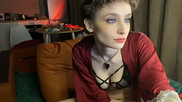 Snapshot of Cristmass_princess chatting on 02/19/25, 04:34 Cristmass princess online show from 02/19/25, 04:34