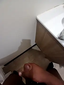 Snapshot of a-9324fsyjdd chatting on 10/07/25, 10:29 a-9324fsyjdd online show from 10/07/25, 10:29