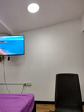 Miss balloonsmila online show from 10/08/25, 04:59