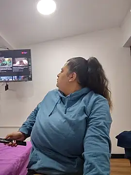 Miss balloonsmila online show from 10/18/25, 01:19