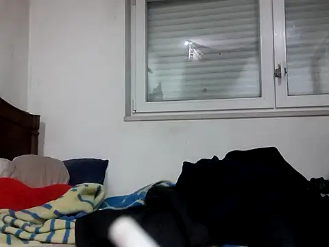 Snapshot of priscilla420 chatting on 03/20/25, 12:40 priscilla420 online show from 03/20/25, 12:40