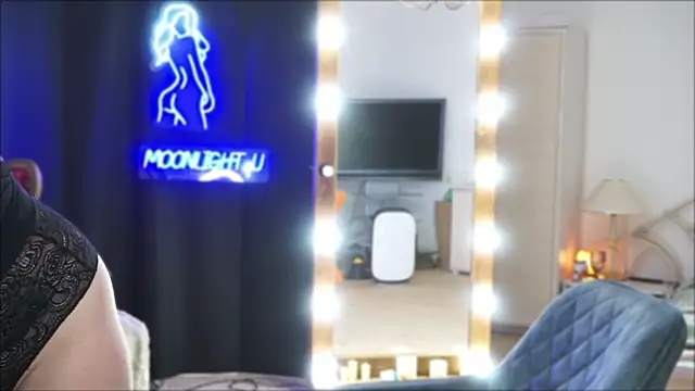 Snapshot of moonlight4u chatting on 01/24/25, 05:21 moonlight4u online show from 01/24/25, 05:21