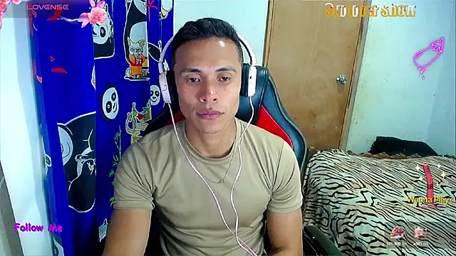 Willy Mate online show from 01/01/25, 03:56