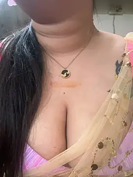 Snapshot of Akhi_Akshaya chatting on 12/29/24, 11:07 Akhi Akshaya online show from 12/29/24, 11:07