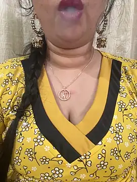 Snapshot of Akhi_Akshaya chatting on 02/06/25, 05:51 Akhi Akshaya online show from 02/06/25, 05:51