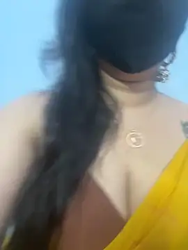 Snapshot of Akhi_Akshaya chatting on 02/09/25, 10:32 Akhi Akshaya online show from 02/09/25, 10:32