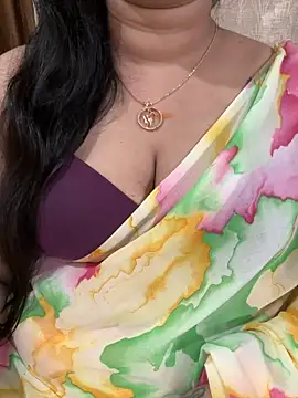 Snapshot of Akhi_Akshaya chatting on 02/10/25, 02:05 Akhi Akshaya online show from 02/10/25, 02:05