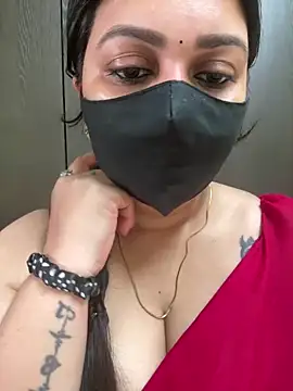 Snapshot of Akhi_Akshaya chatting on 02/18/25, 03:42 Akhi Akshaya online show from 02/18/25, 03:42