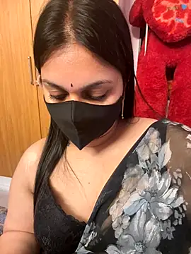 Snapshot of Akhi_Akshaya chatting on 11/22/25, 05:23 Akhi Akshaya online show from 11/22/25, 05:23