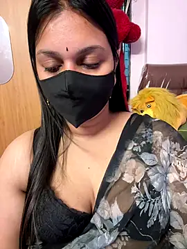 Snapshot of Akhi_Akshaya chatting on 11/23/25, 05:29 Akhi Akshaya online show from 11/23/25, 05:29