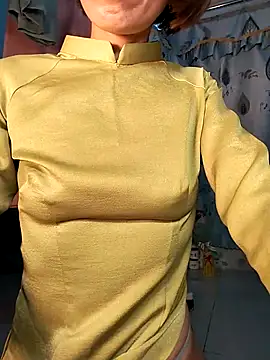 Snapshot of Lucy_limon chatting on 03/17/25, 02:12 Lucy limon online show from 03/17/25, 02:12