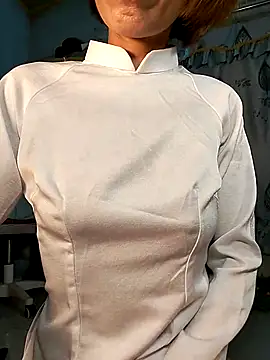 Snapshot of Lucy_limon chatting on 03/20/25, 08:40 Lucy limon online show from 03/20/25, 08:40