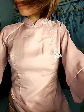 Snapshot of Lucy_limon chatting on 09/16/25, 10:00 Lucy limon online show from 09/16/25, 10:00