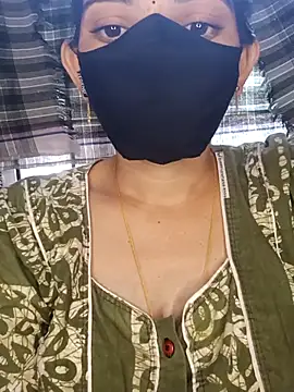 Snapshot of Telugu_Cute_Angel chatting on 10/10/25, 04:44 Telugu Cute Angel online show from 10/10/25, 04:44