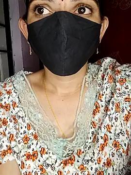 Snapshot of Telugu_Cute_Angel chatting on 10/19/25, 06:19 Telugu Cute Angel online show from 10/19/25, 06:19