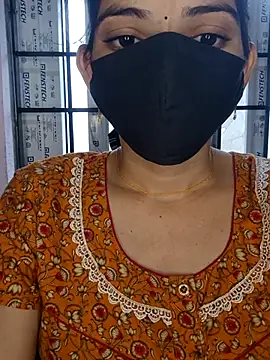 Snapshot of Telugu_Cute_Angel chatting on 10/24/25, 04:31 Telugu Cute Angel online show from 10/24/25, 04:31