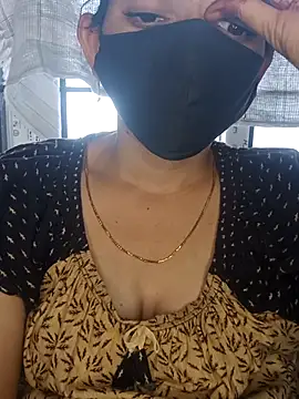 Snapshot of Telugu_Cute_Angel chatting on 10/28/25, 04:38 Telugu Cute Angel online show from 10/28/25, 04:38