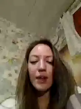 Snapshot of KattyLuuu chatting on 01/03/25, 02:43 KattyLuuu online show from 01/03/25, 02:43