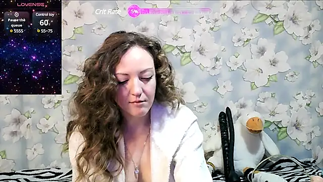 Snapshot of KattyLuuu chatting on 03/07/25, 12:15 KattyLuuu online show from 03/07/25, 12:15