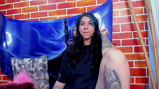 Snapshot of marlenna chatting on 01/10/25, 11:43 marlenna online show from 01/10/25, 11:43