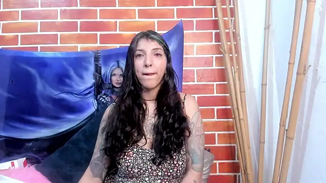 Snapshot of marlenna chatting on 02/08/25, 04:25 marlenna online show from 02/08/25, 04:25