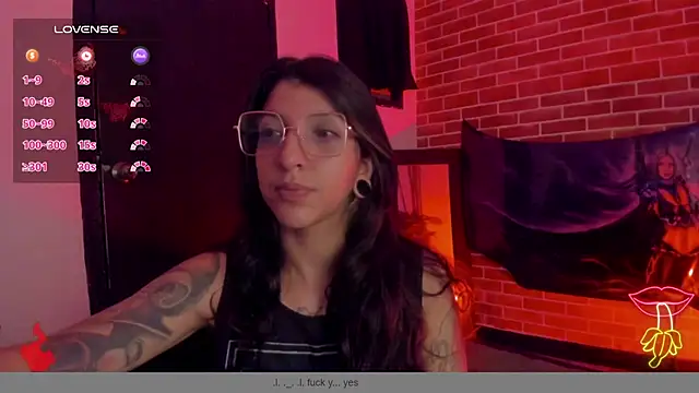 Snapshot of marlenna chatting on 09/29/25, 12:10 marlenna online show from 09/29/25, 12:10