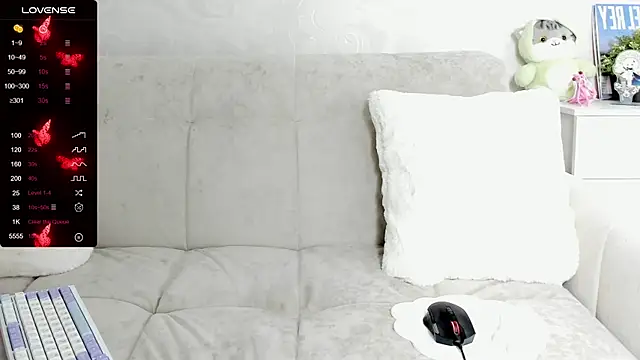 Snapshot of molly_sweetbabe chatting on 01/27/25, 08:39 molly sweetbabe online show from 01/27/25, 08:39