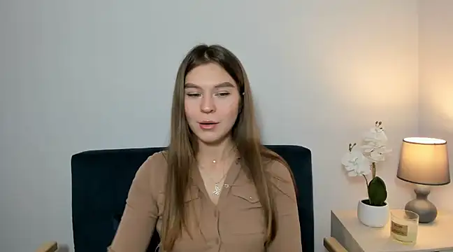 Snapshot of CamilaAmazing chatting on 01/10/25, 12:17 CamilaAmazing online show from 01/10/25, 12:17