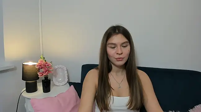 Snapshot of CamilaAmazing chatting on 01/31/25, 12:28 CamilaAmazing online show from 01/31/25, 12:28