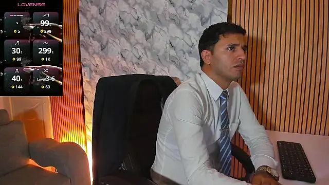 Hideintheoffice online show from 10/12/25, 11:37